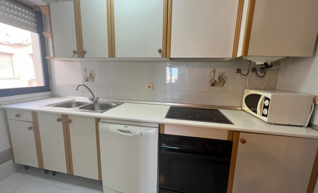 Resale - Apartment - Torrevieja - Acequion