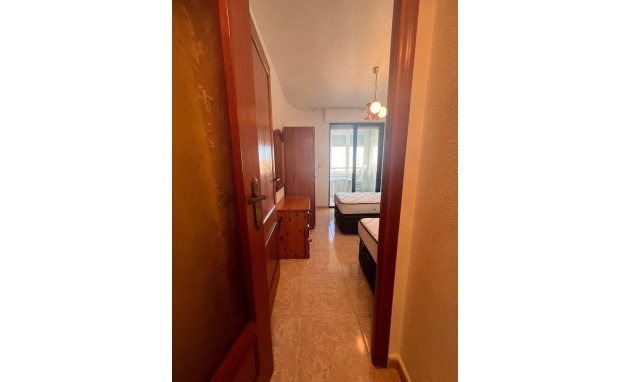 Resale - Apartment - Torrevieja - Acequion