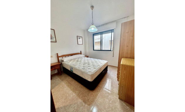 Resale - Apartment - Torrevieja - Acequion