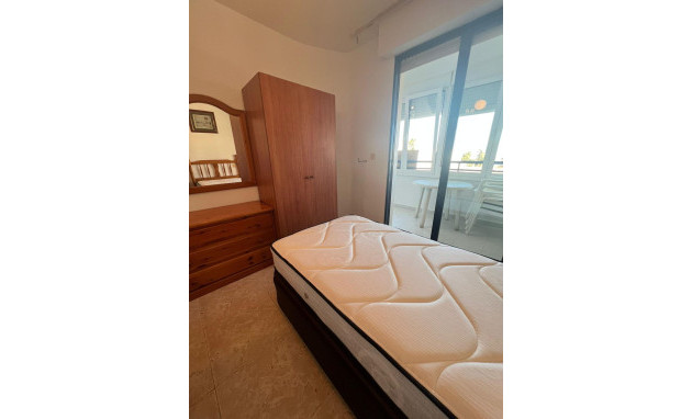Resale - Apartment - Torrevieja - Acequion