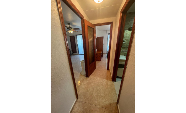 Resale - Apartment - Torrevieja - Acequion