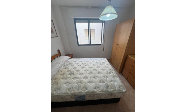 Resale - Apartment - Torrevieja - Acequion