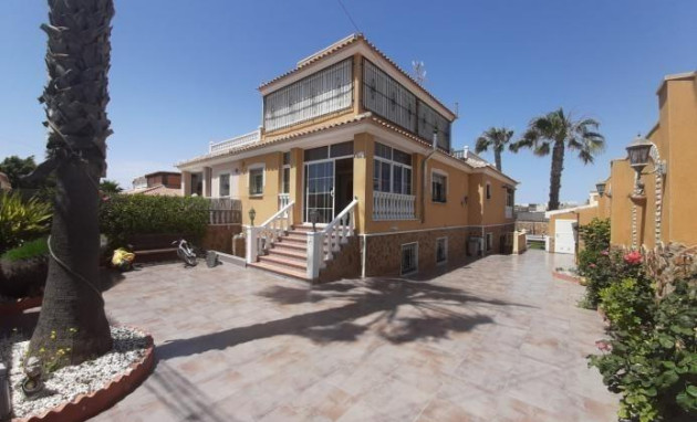 Revente - Villa - Torrevieja - Aguas nuevas 1