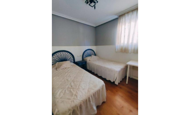 Revente - Villa - Torrevieja - Aguas nuevas 1