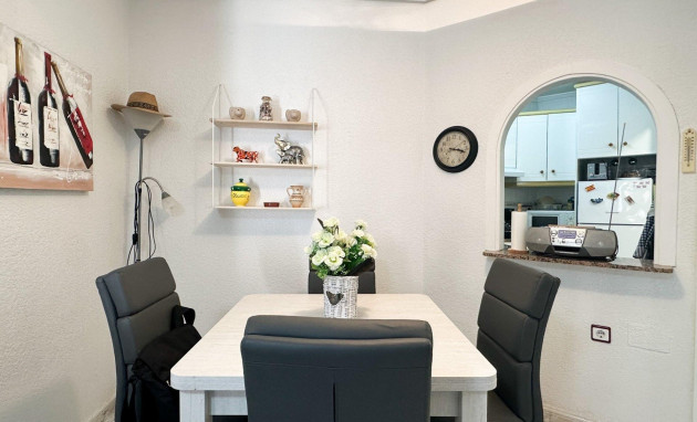 Herverkoop - Apartment - Torrevieja - Estacion de autobuses