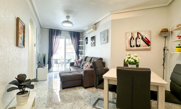 Herverkoop - Apartment - Torrevieja - Estacion de autobuses