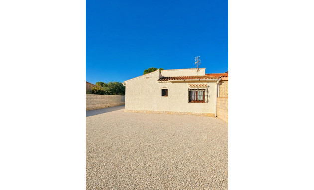Herverkoop - Villa - Torrevieja - Aguas Nuevas