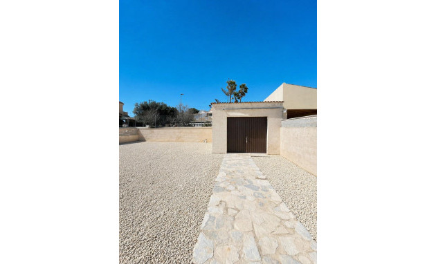 Herverkoop - Villa - Torrevieja - Aguas Nuevas