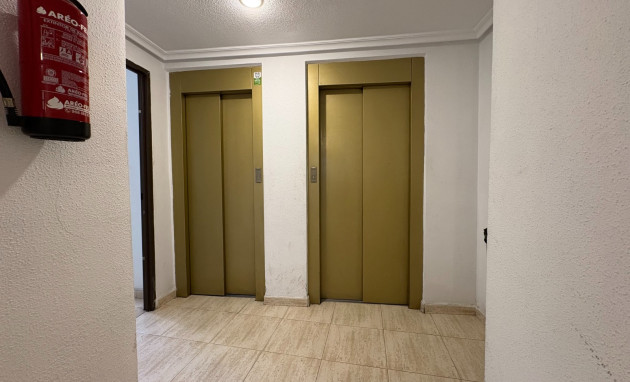 Herverkoop - Apartments - Torrevieja - Centro