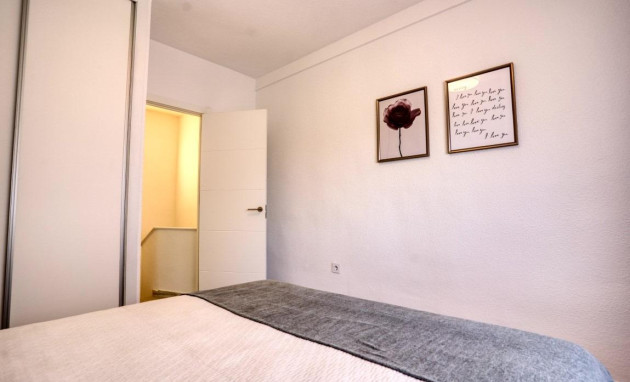 Herverkoop - duplex - Torrevieja - Playa del cura