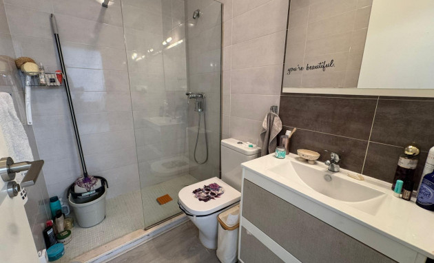 Herverkoop - Bungalow - Gelijkvloers - Torrevieja - La Siesta - El Salado - Torreta