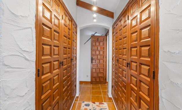 Herverkoop - Detached Villa - Orihuela Costa - Villamartin