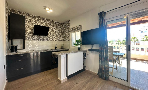 Herverkoop - Bungalow - Gelijkvloers - Orihuela Costa - La Zenia