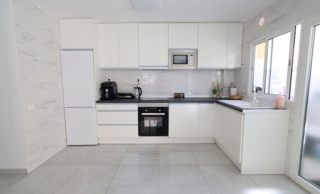 Herverkoop - Apartment - Torrevieja - Acequion