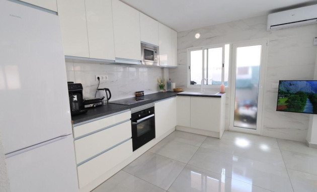 Herverkoop - Apartment - Torrevieja - Acequion