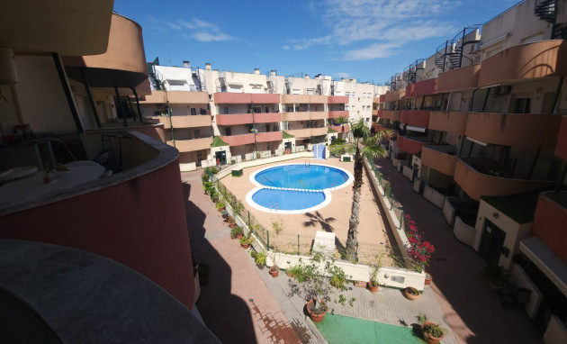 Herverkoop - Apartment - Almoradí