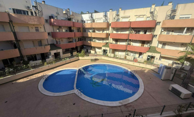 Herverkoop - Apartment - Almoradí