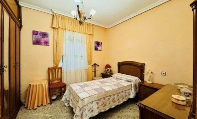 Resale - Apartment - La Mata