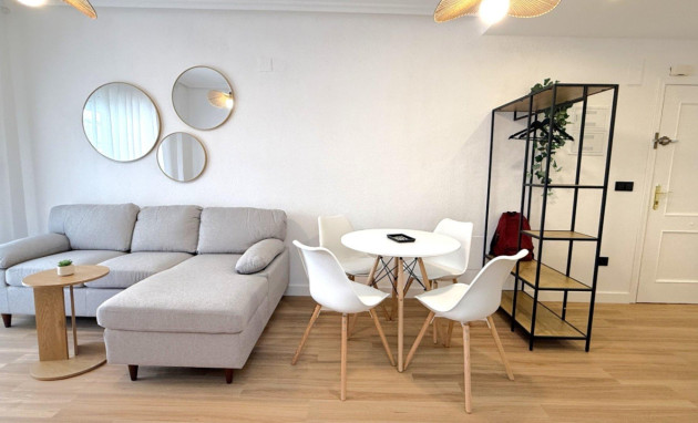 Resale - Apartment - Torrevieja - torrevieja