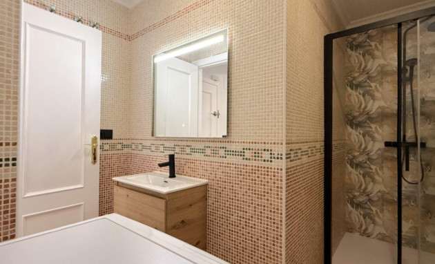 Resale - Apartment - Torrevieja - torrevieja