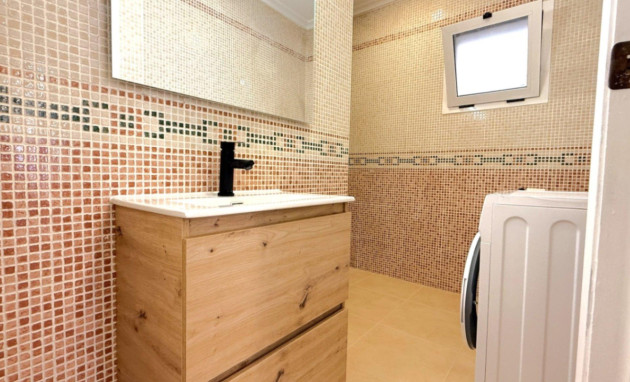 Resale - Apartment - Torrevieja - torrevieja