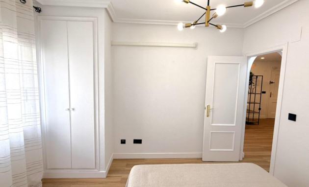 Resale - Apartment - Torrevieja - torrevieja