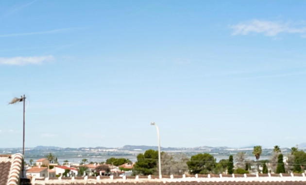 Herverkoop - Bungalow - Gelijkvloers - Torrevieja - La Siesta - El Salado - Torreta