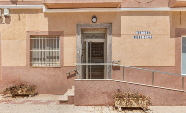 Herverkoop - Apartment - Torrevieja - La Mata pueblo