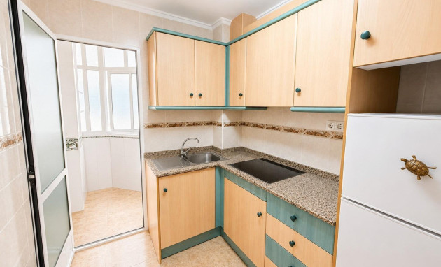 Herverkoop - Apartment - Torrevieja - Estacion de autobuses