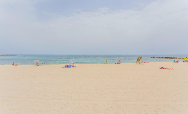 Herverkoop - Apartment - Torrevieja - Estacion de autobuses