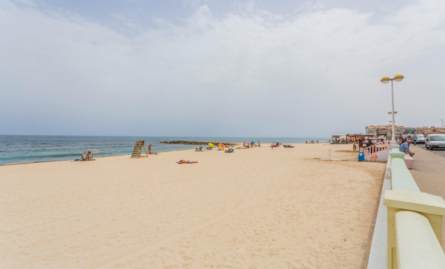 Herverkoop - Apartment - Torrevieja - Estacion de autobuses