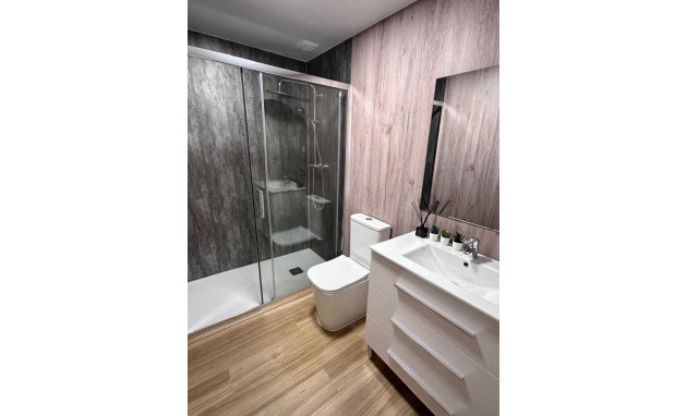Resale - Apartment - Torrevieja - torrevieja
