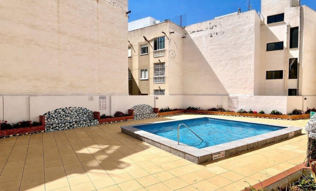 Herverkoop - Apartment - Torrevieja - Estacion de autobuses
