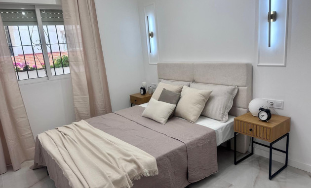 Herverkoop - Apartment - Torrevieja - Estacion de autobuses