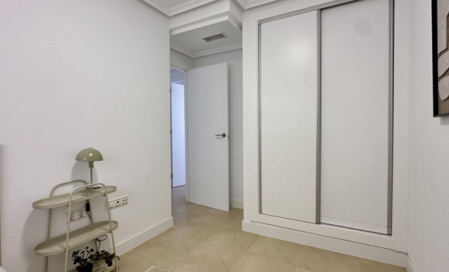 Resale - Apartment - Torrevieja - Torrevieja - Centre