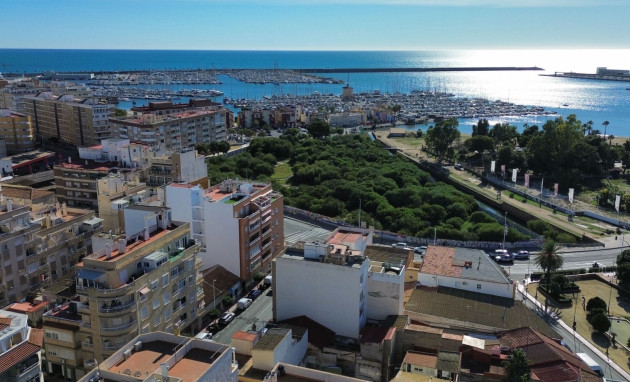 Resale - Apartment - Torrevieja - Torrevieja - Centre