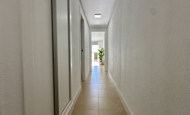 Resale - Apartment - Torrevieja - Torrevieja - Centre