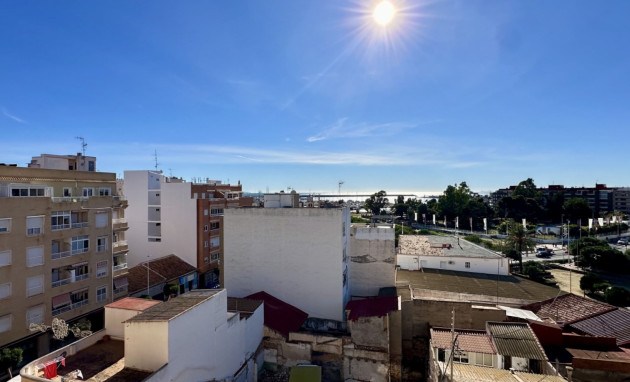 Resale - Apartment - Torrevieja - Torrevieja - Centre