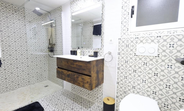 Herverkoop - Apartment - Torrevieja - Centro