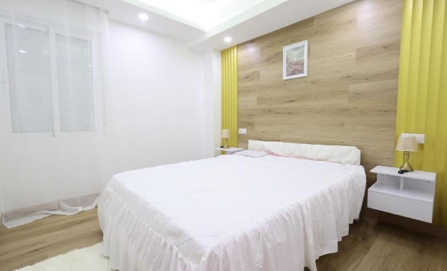 Herverkoop - Apartment - Torrevieja - Centro