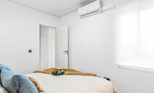 Herverkoop - Apartment - Orihuela Costa - Playa Flamenca