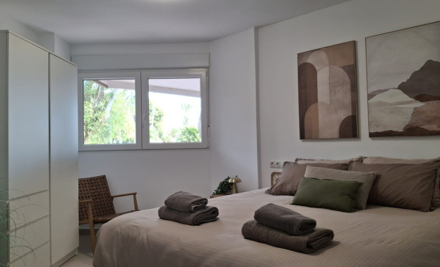 Herverkoop - Apartment - Torrevieja - Playa Acequion