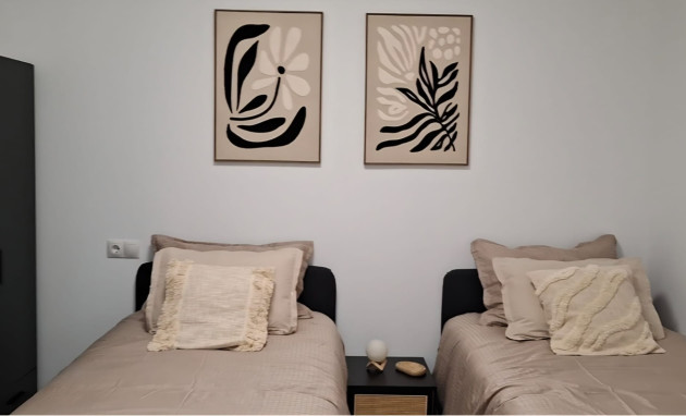 Herverkoop - Apartment - Torrevieja - Playa Acequion