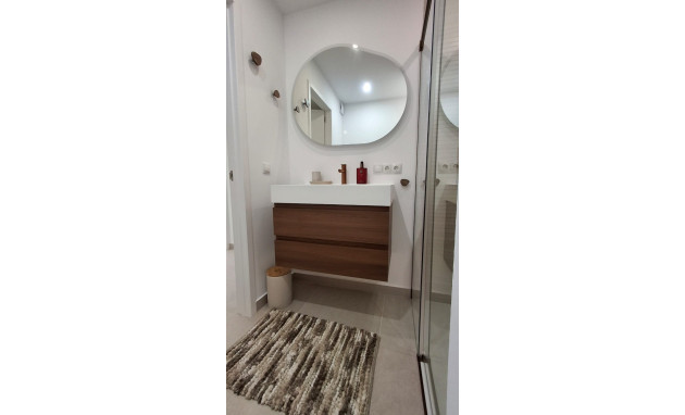Herverkoop - Apartment - Torrevieja - Playa Acequion