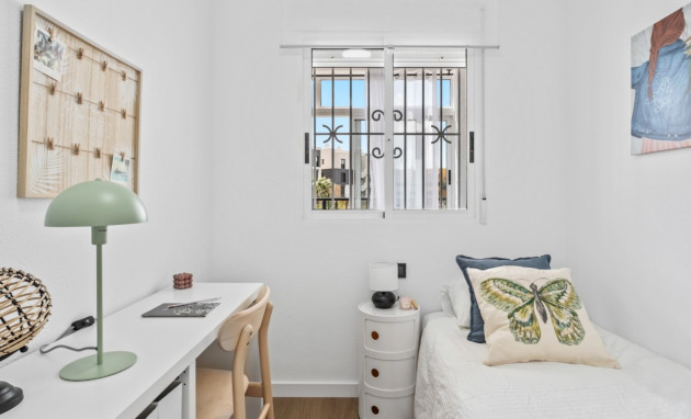 Herverkoop - Apartment - Orihuela Costa - Playa Flamenca