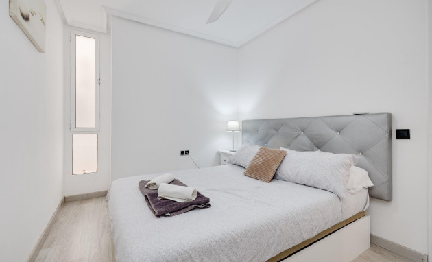 Herverkoop - Apartment - Torrevieja - Centro