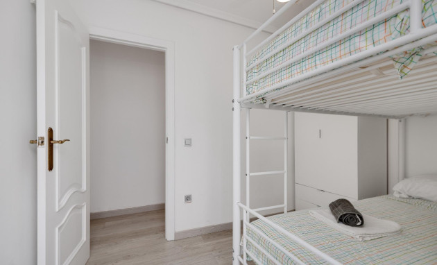 Herverkoop - Apartment - Torrevieja - Centro