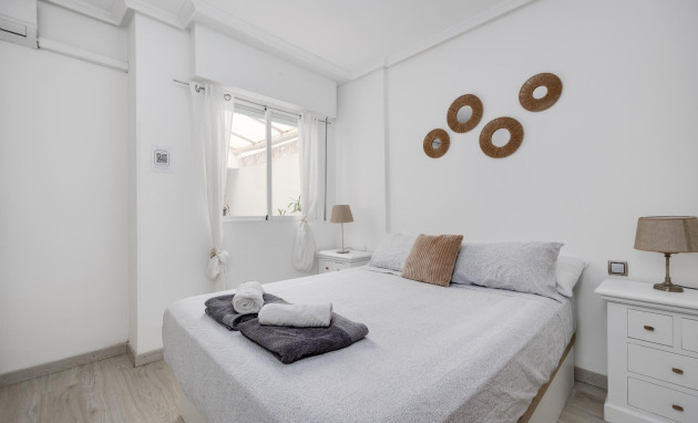 Herverkoop - Apartment - Torrevieja - Centro