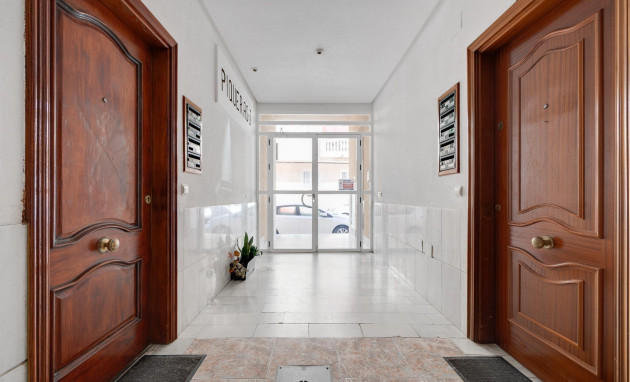 Herverkoop - Apartment - Torrevieja - Centro