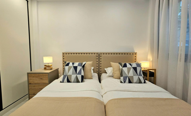 Herverkoop - Apartment - Gran alacant - Monte y Mar